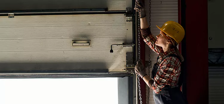 Addressing Common Garage Door Stoppage Issues in Princeton, FL